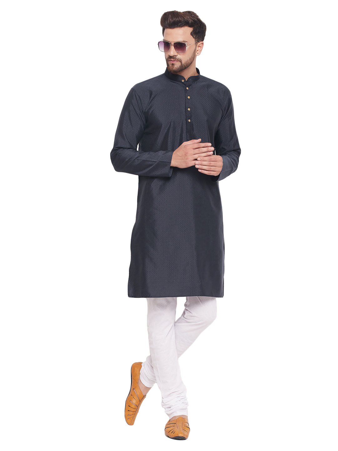 VM by Vastramay Men's Navy Blue And White Silk Blend Kurta Pyjama Set - Distacart