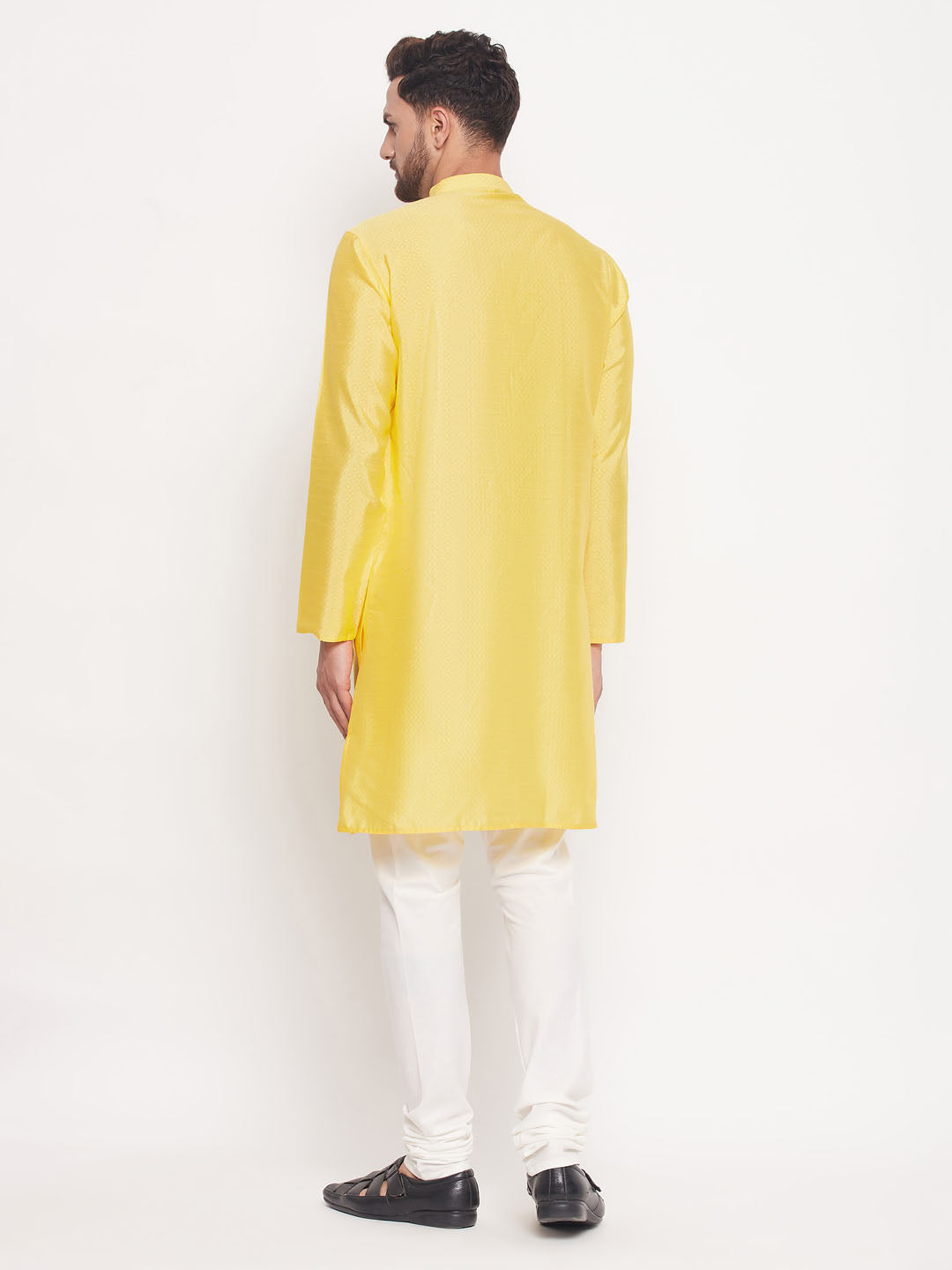 VM by Vastramay Men's Yellow And Cream Silk Blend Kurta Pyjama Set - Distacart