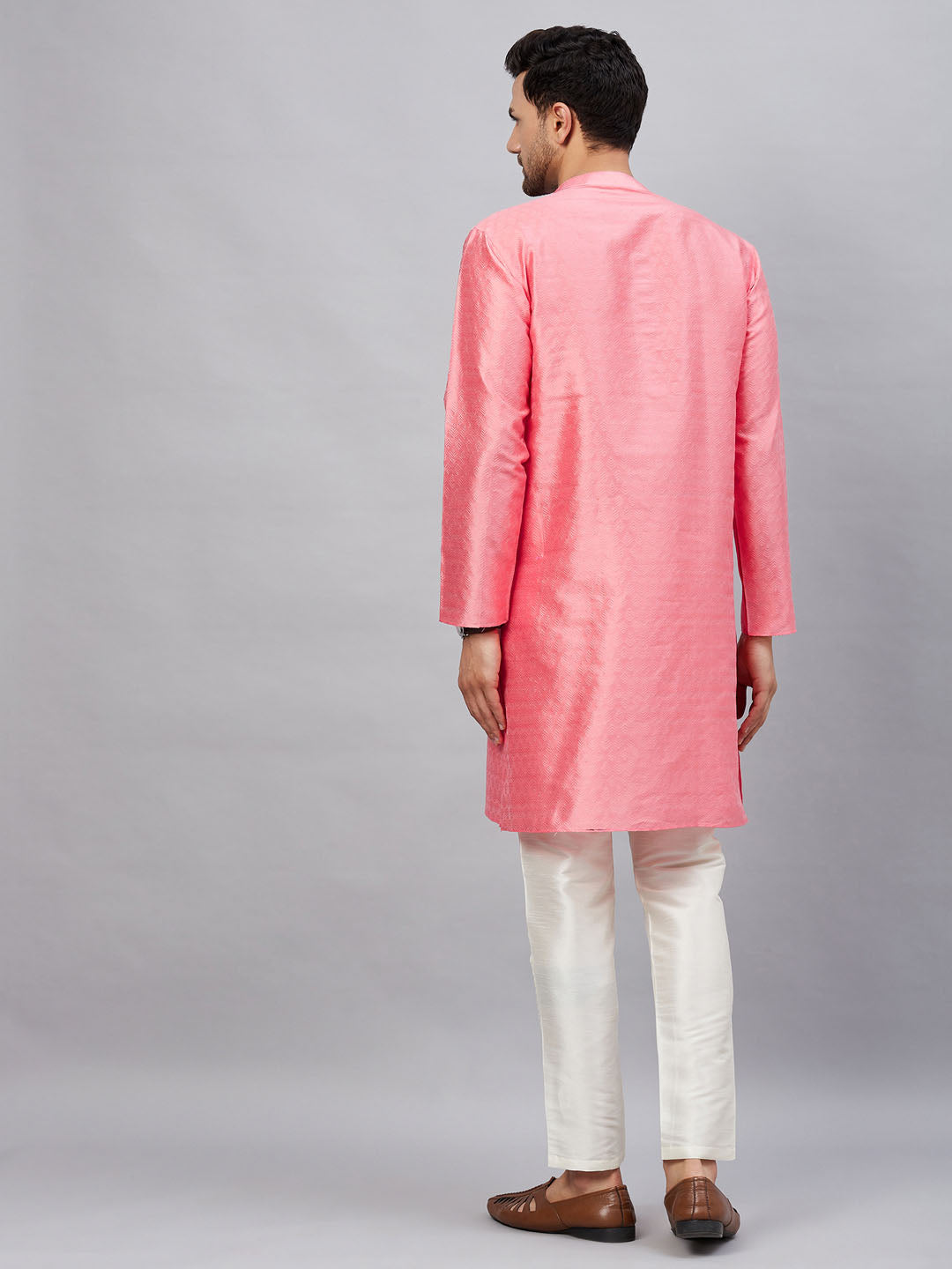 VM by Vastramay Men's Pink And Cream Silk Blend Kurta Pyjama Set - Distacart