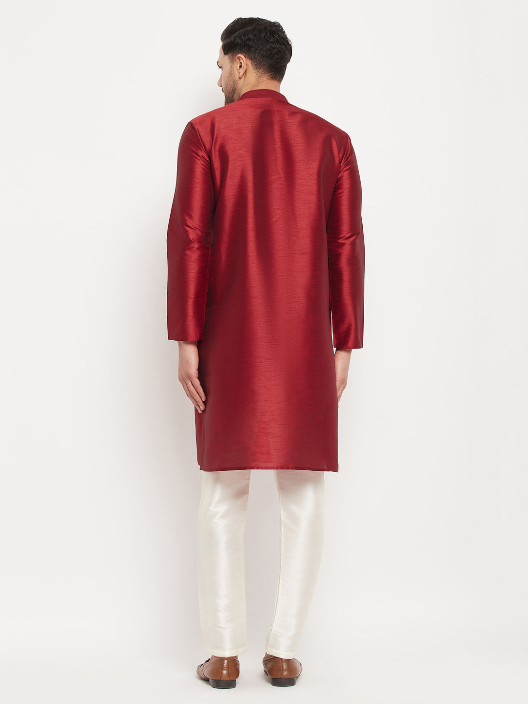VM by Vastramay Men's Maroon And Cream Silk Blend Kurta Pyjama Set - Distacart
