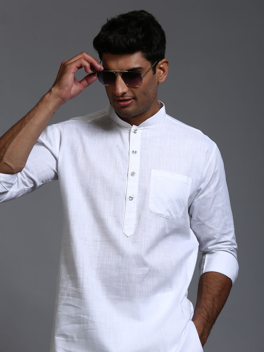 VM by Vastramay Men's White Cotton Blend Kurta Pyjama Set - Distacart