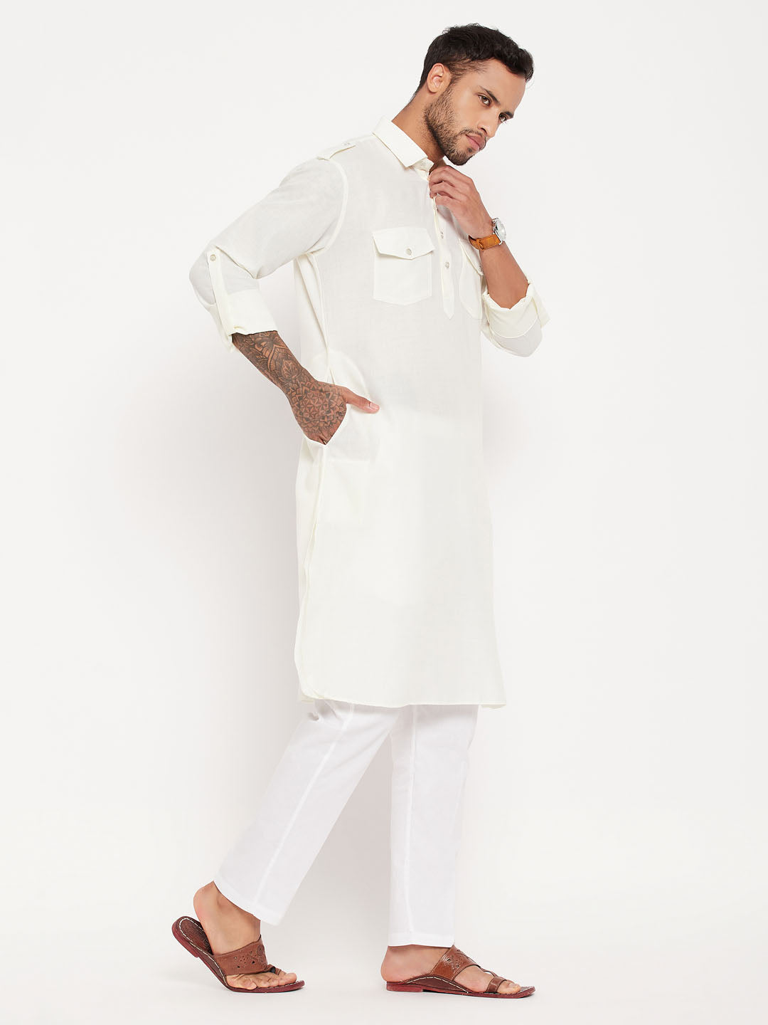 VM by Vastramay Men's Cream And White Cotton Blend Kurta Pyjama Set - Distacart