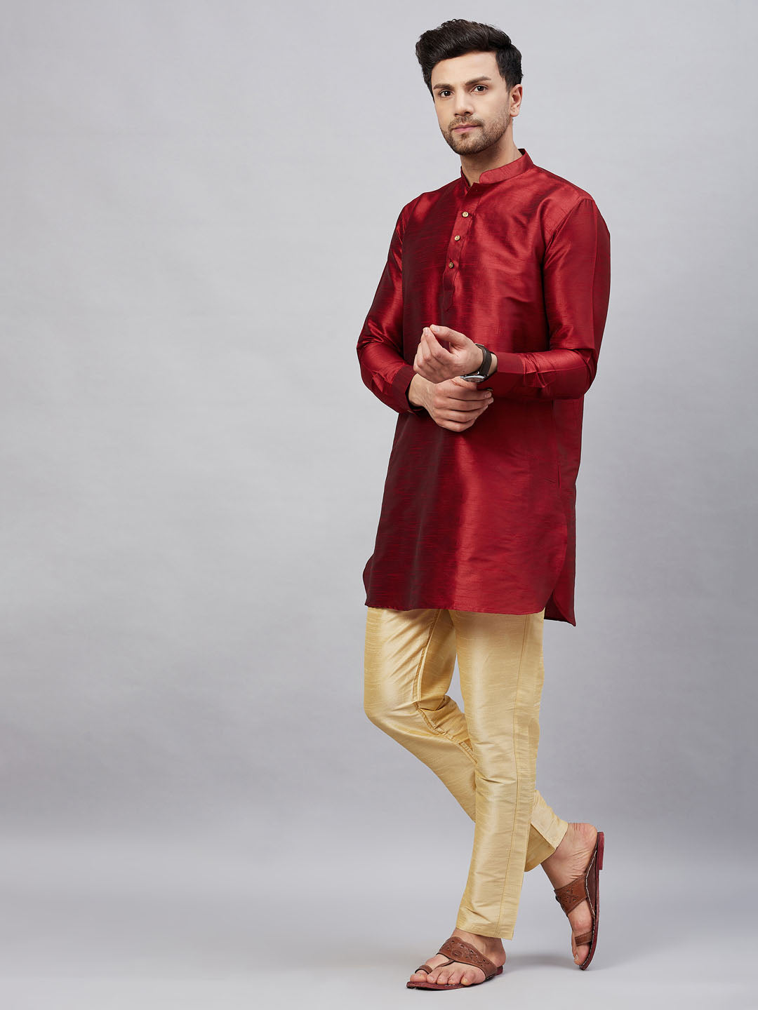 VM by Vastramay Men's Maroon And Gold Cotton Blend Kurta Pyjama Set - Distacart
