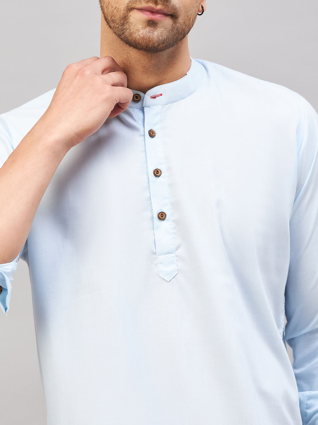 VM by Vastramay Men's Aqua Cotton Blend Kurta - Distacart