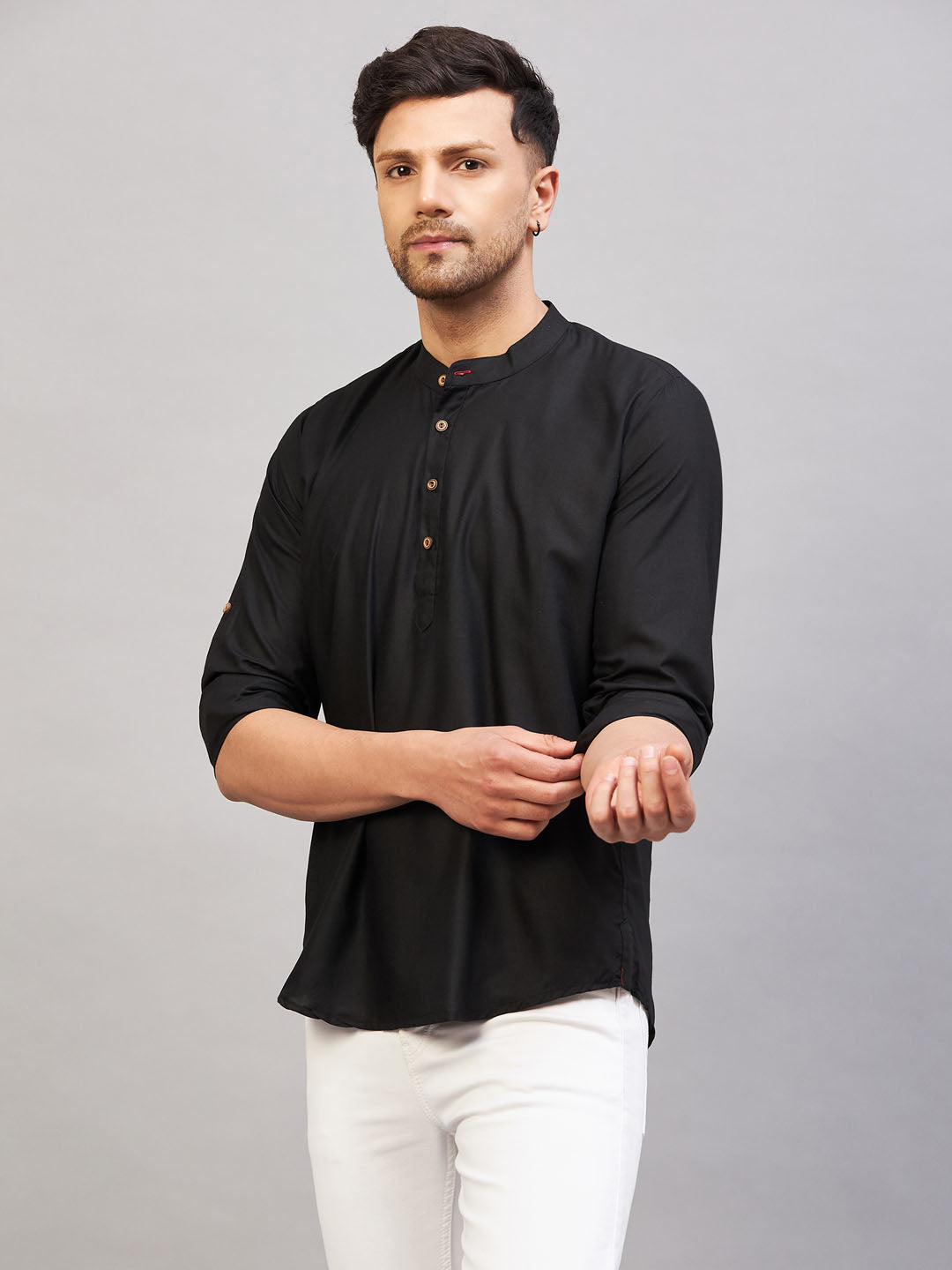 VM by Vastramay Men's Black Cotton Blend Kurta - Distacart
