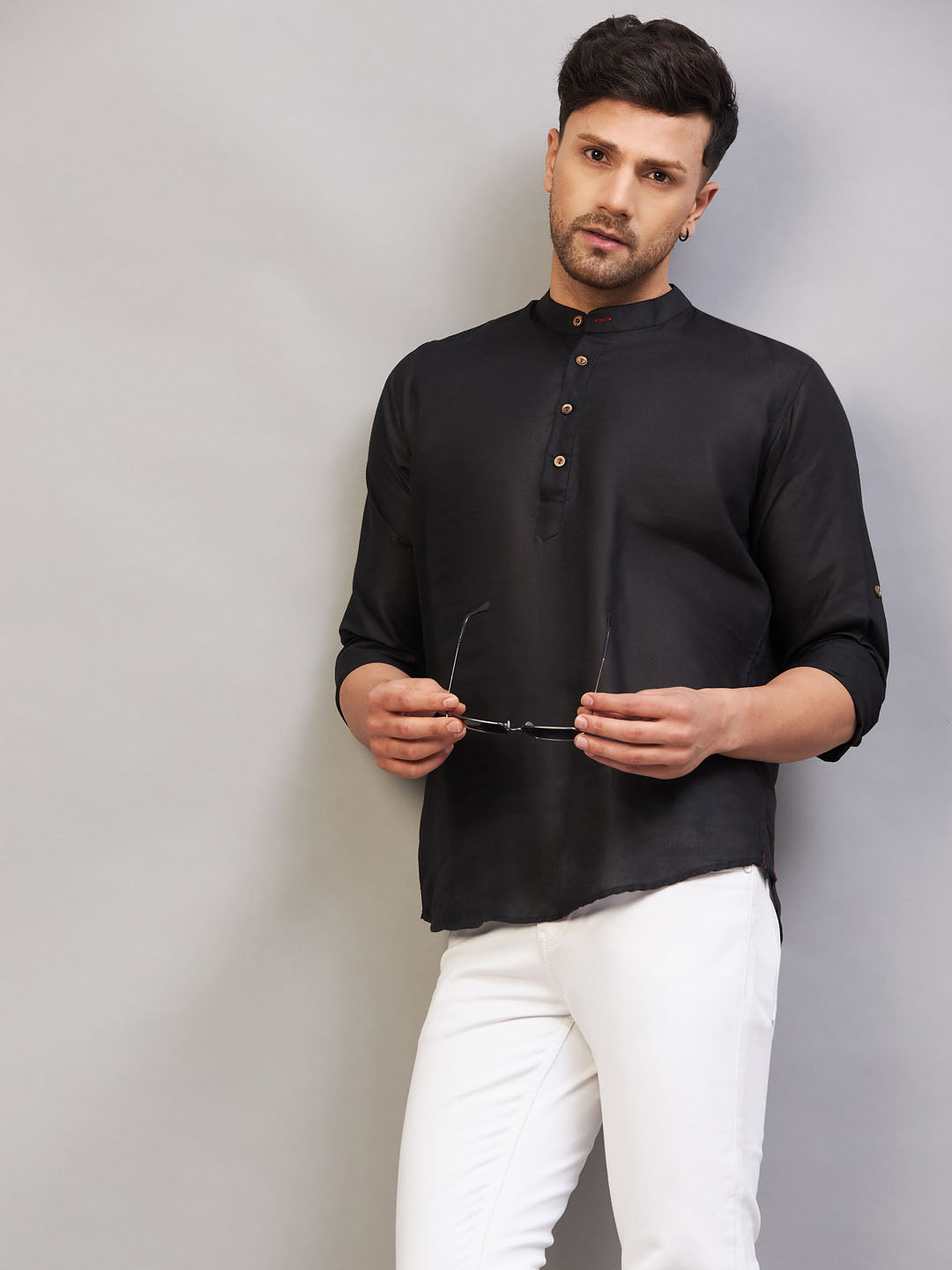 VM by Vastramay Men's Black Cotton Blend Kurta - Distacart