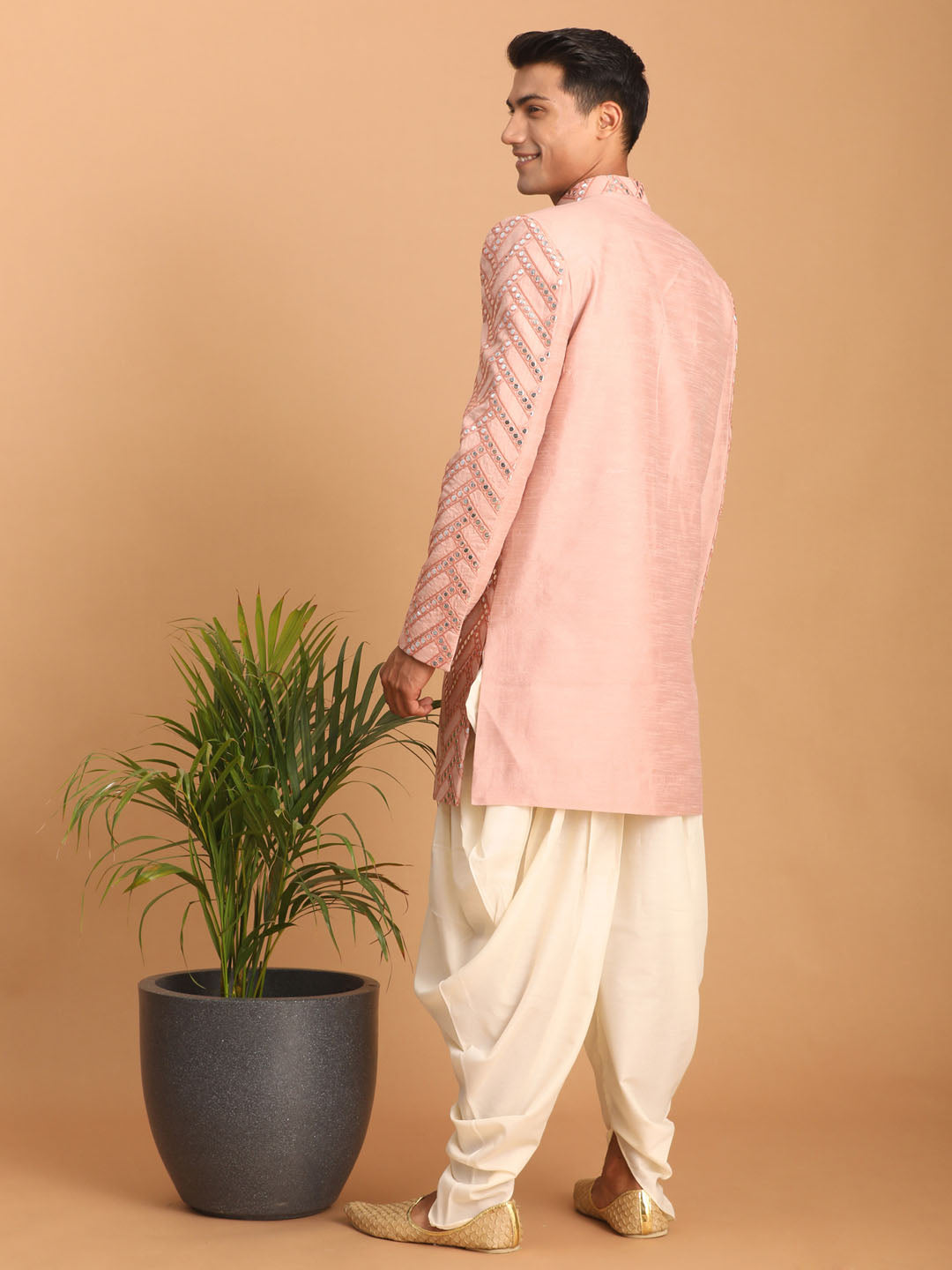 Shrestha by Vastramay Men's Pink Silk Blend Sherwani Set - Distacart