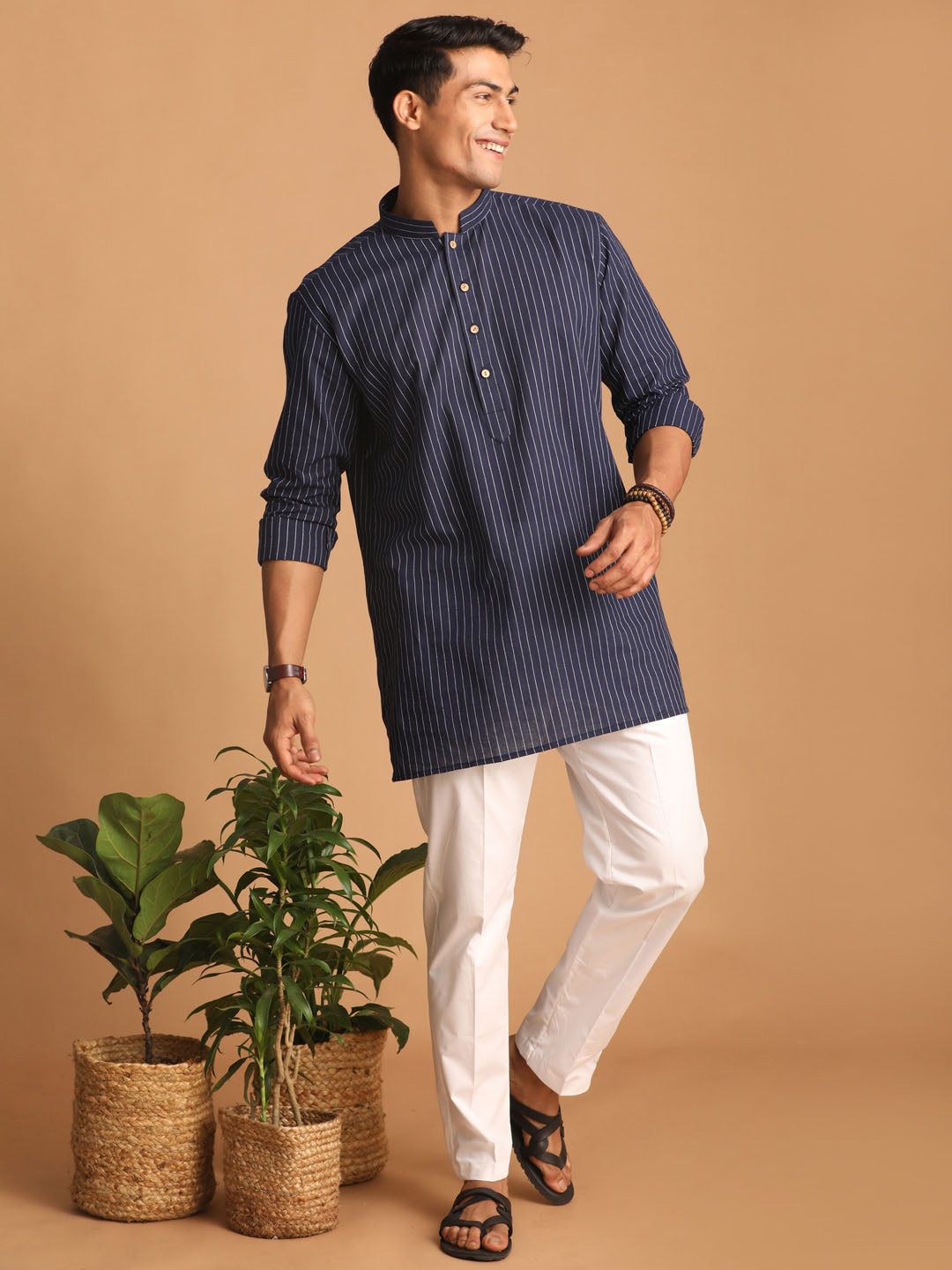 Shvaas by Vastramay Men's Navy Blue And White Cotton Kurta Pyjama Set - Distacart