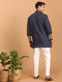 Thumbnail for Shvaas by Vastramay Men's Navy Blue And White Cotton Kurta Pyjama Set - Distacart