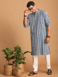 Thumbnail for Shvaas by Vastramay Men's Indigo Blue And White Cotton Kurta And Pyjama Set - Distacart