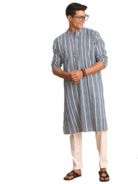 Thumbnail for Shvaas by Vastramay Men's Indigo Blue And White Cotton Kurta And Pyjama Set - Distacart