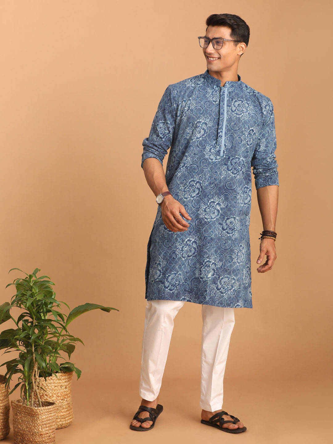 Shvaas by Vastramay Men's Indigo Blue And White Cotton Kurta And Pyjama Set - Distacart