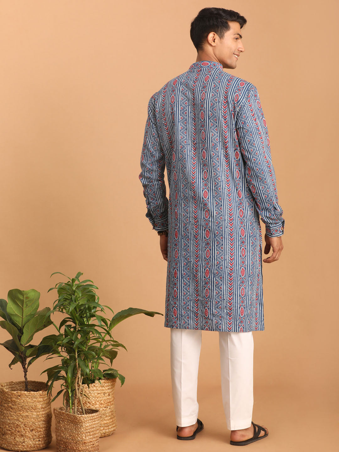 Shvaas by Vastramay Men's Indigo Blue White Cotton Kurta Pyjama Set - Distacart