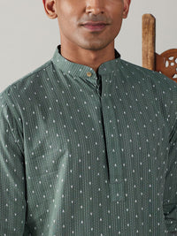 Thumbnail for Shvaas by Vastramay Men's Green Cotton Kurta - Distacart