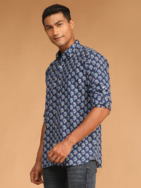 Thumbnail for Shvaas By Vastramay Men's Blue Cotton Blend Ethnic Shirt - Distacart