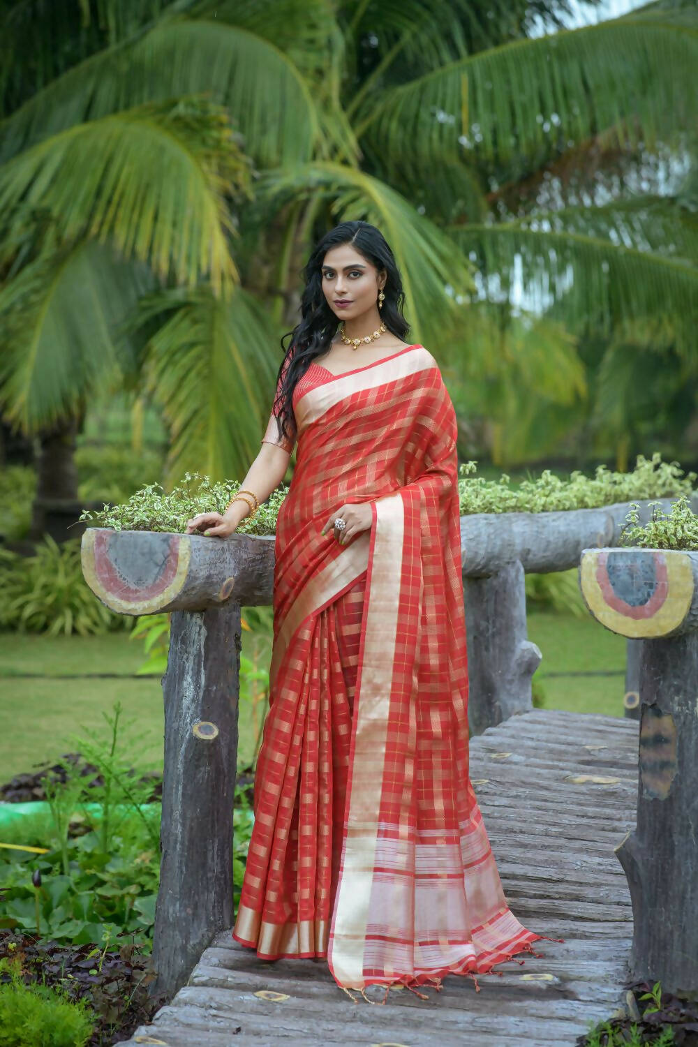 Vishnu Weaves Women's Red Organza Silk Zari Woven Saree with Blouse - Distacart