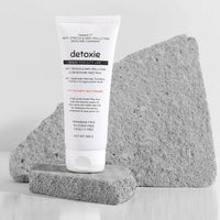 Thumbnail for Detoxie Anti-Fatigue & Anti-Pollution Glow Restore Face Pack - Distacart
