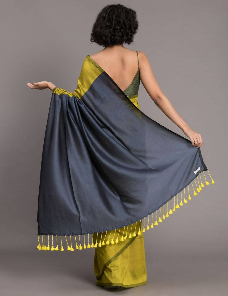 Suta Green Blue Colourblocked Cotton Blend Saree - Distacart