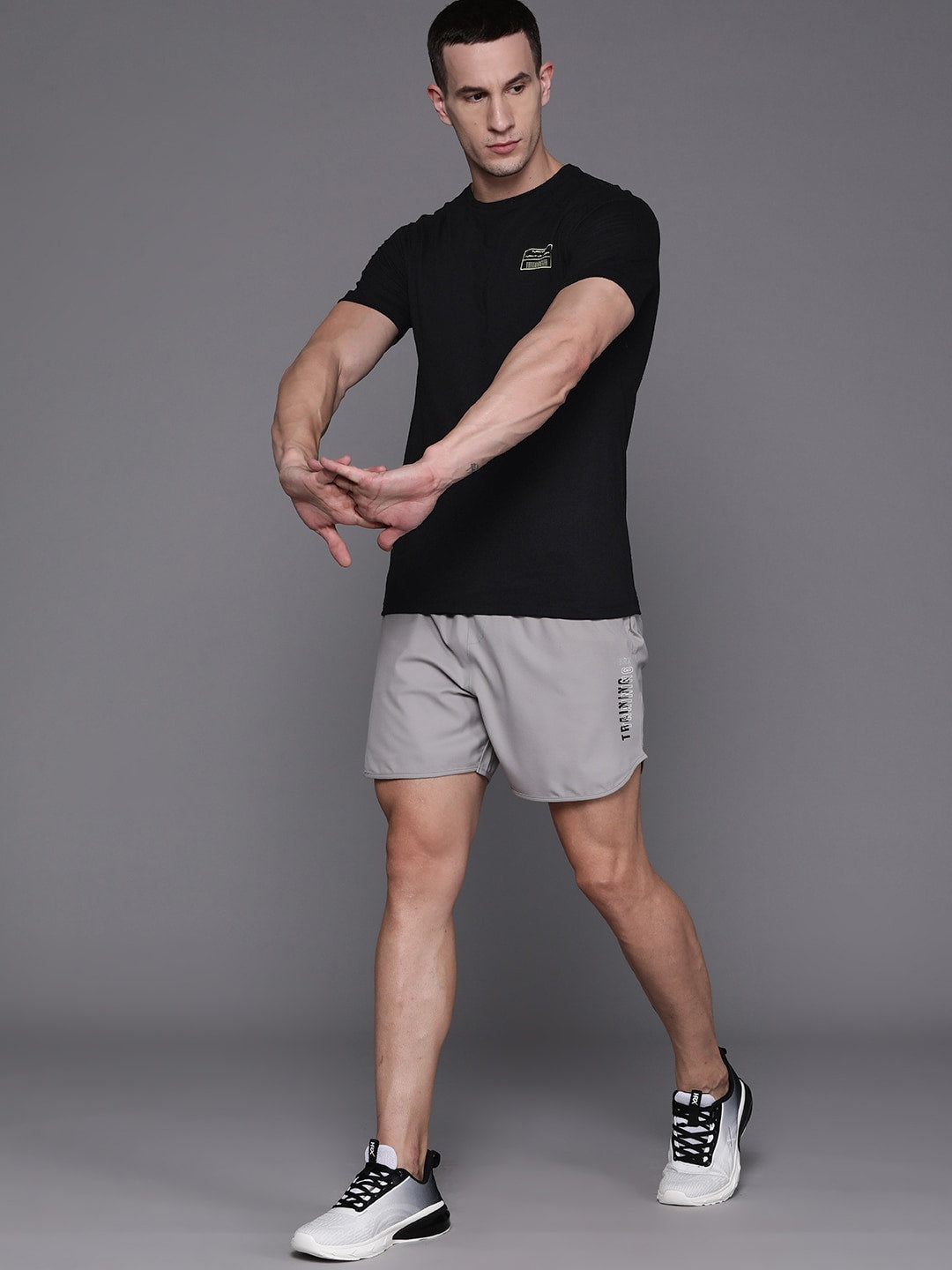 HRX by Hrithik Roshan Men Rapid-Dry Training T-shirt - Distacart