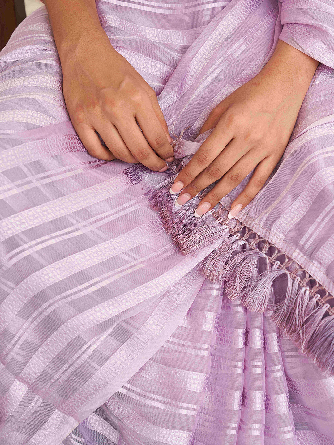 Tikhi Imli Striped Woven Design Saree - Distacart