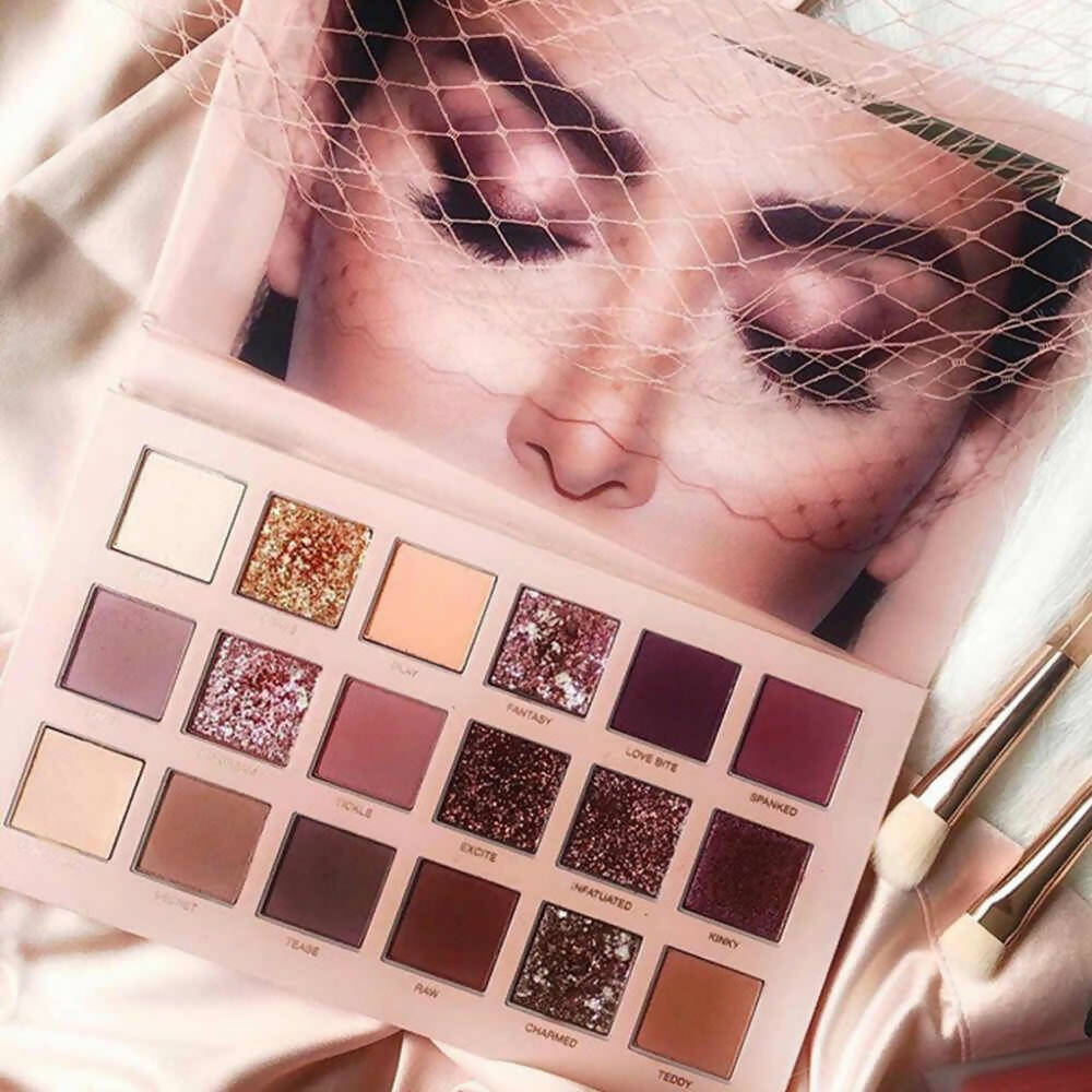 Favon Nude Professional Eyeshadow Palette - Distacart
