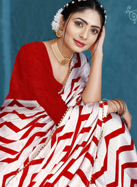 Thumbnail for Red Japan Satin Stripe Printed Saree With Unstitched Blouse Piece - Laavanya - Distacart