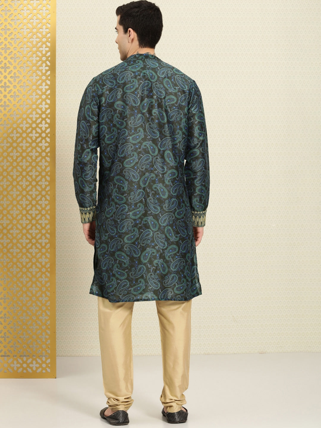House of Pataudi Paisley Printed Rozana Kurta With Zari Detail - Distacart