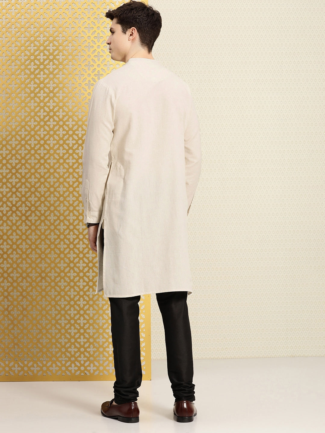 House of Pataudi Jashn Kurta - Distacart