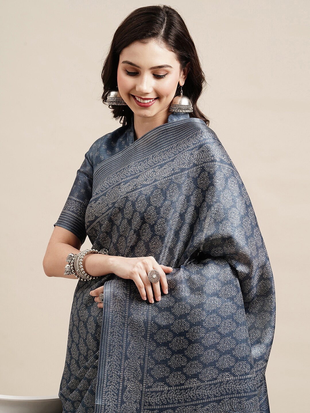 Saree Mall Grey & White Floral Art Silk Sarees - Distacart