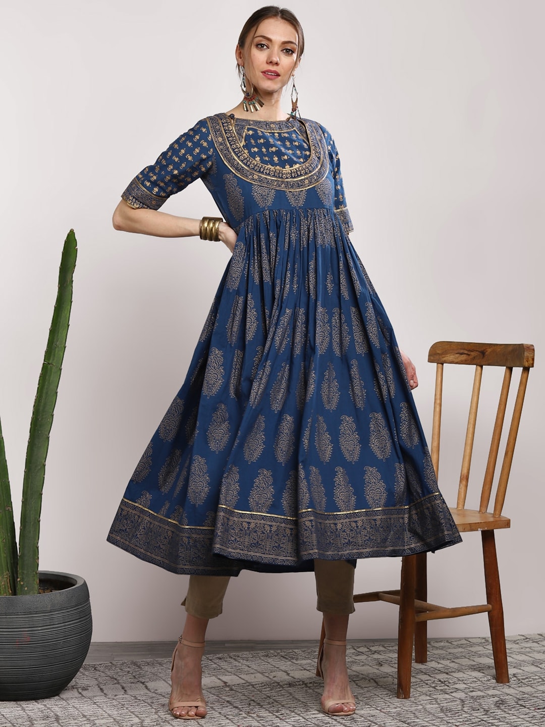 Sangria Women Navy Blue & Gold-Coloured Printed Anarkali Kurta - Distacart
