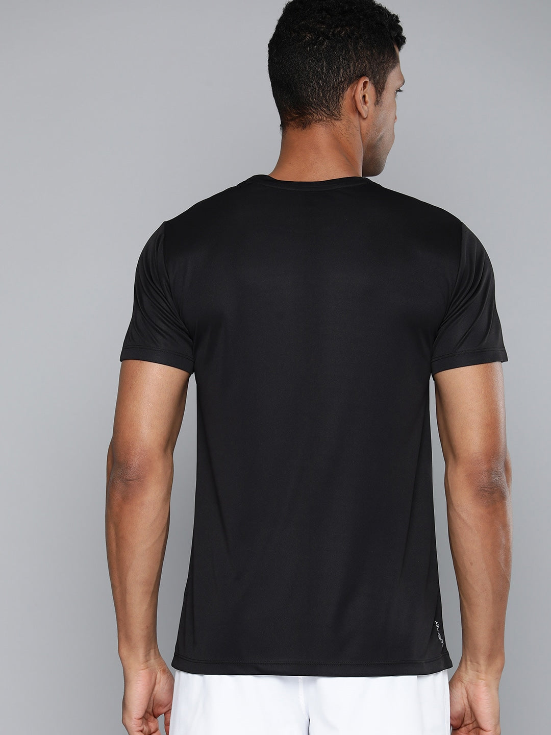 HRX by Hrithik Roshan Solid Antimicrobial Training T-shirt - Distacart