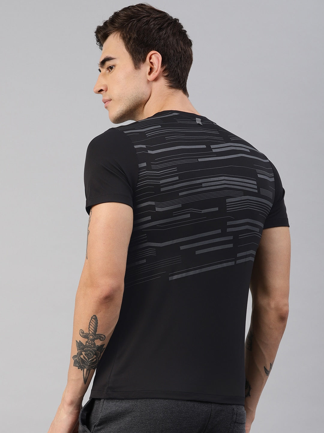 HRX by Hrithik Roshan Men Black Printed Rapid Dry Lightweight Regular Fit Running T-shirt - Distacart