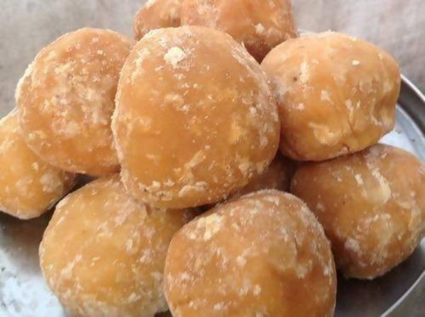 Grammy's Jaggery Boll