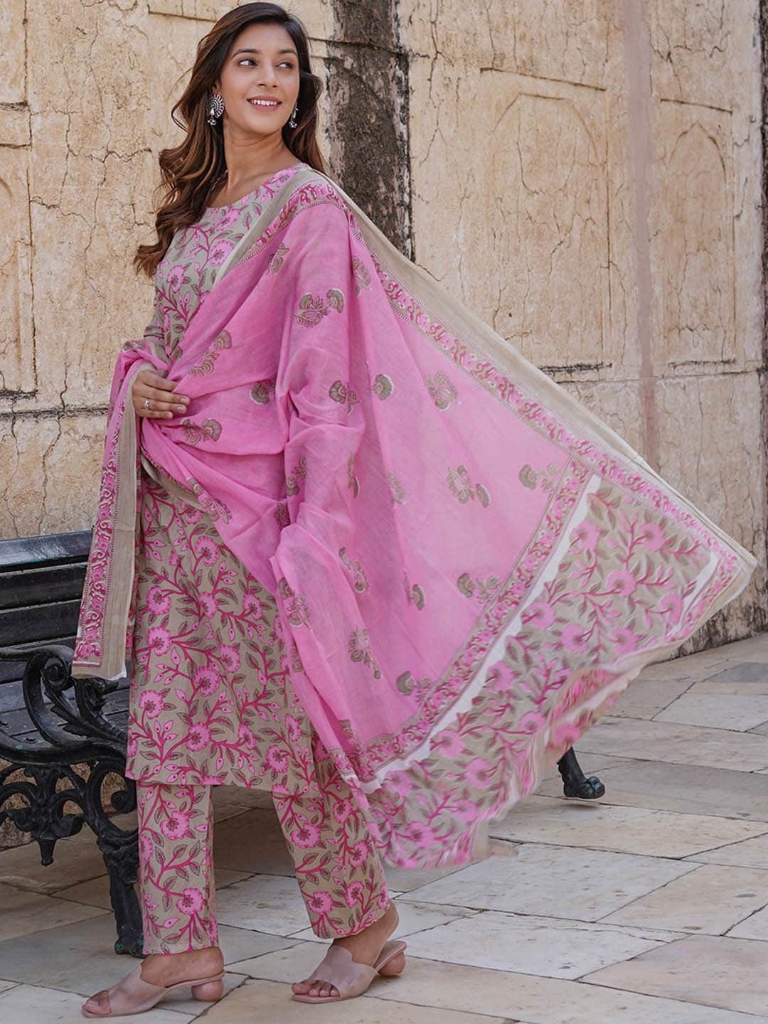 Kalini Floral Printed Regular Pure Cotton Kurta With Trousers & Dupatta - Distacart