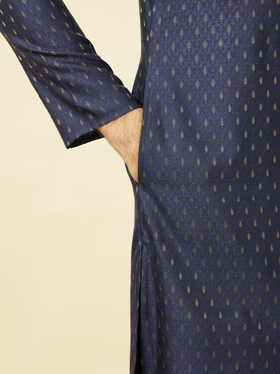 Manyavar Mandarin Collar Kurta with Pyjamas - Distacart