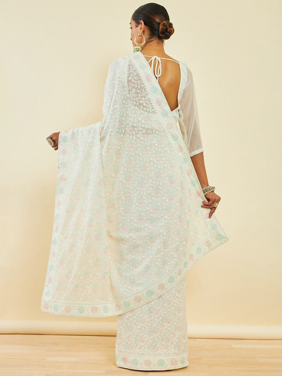 Soch Floral Embroidered Saree - Distacart