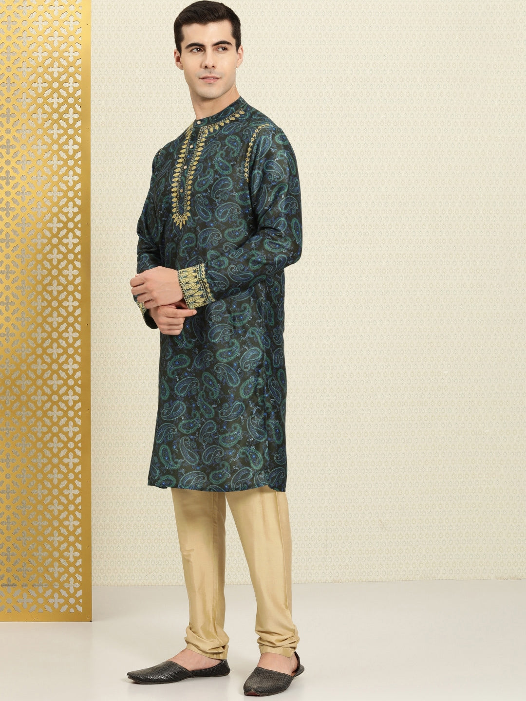 House of Pataudi Paisley Printed Rozana Kurta With Zari Detail - Distacart