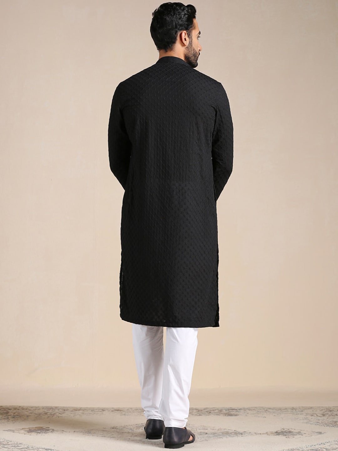 Manyavar Men Embroidered Kurta with Pyjamas - Distacart