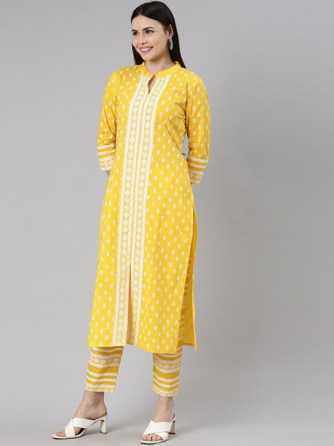 Kalini Floral Printed Pure Cotton Kurta with Trousers & Dupatta - Distacart