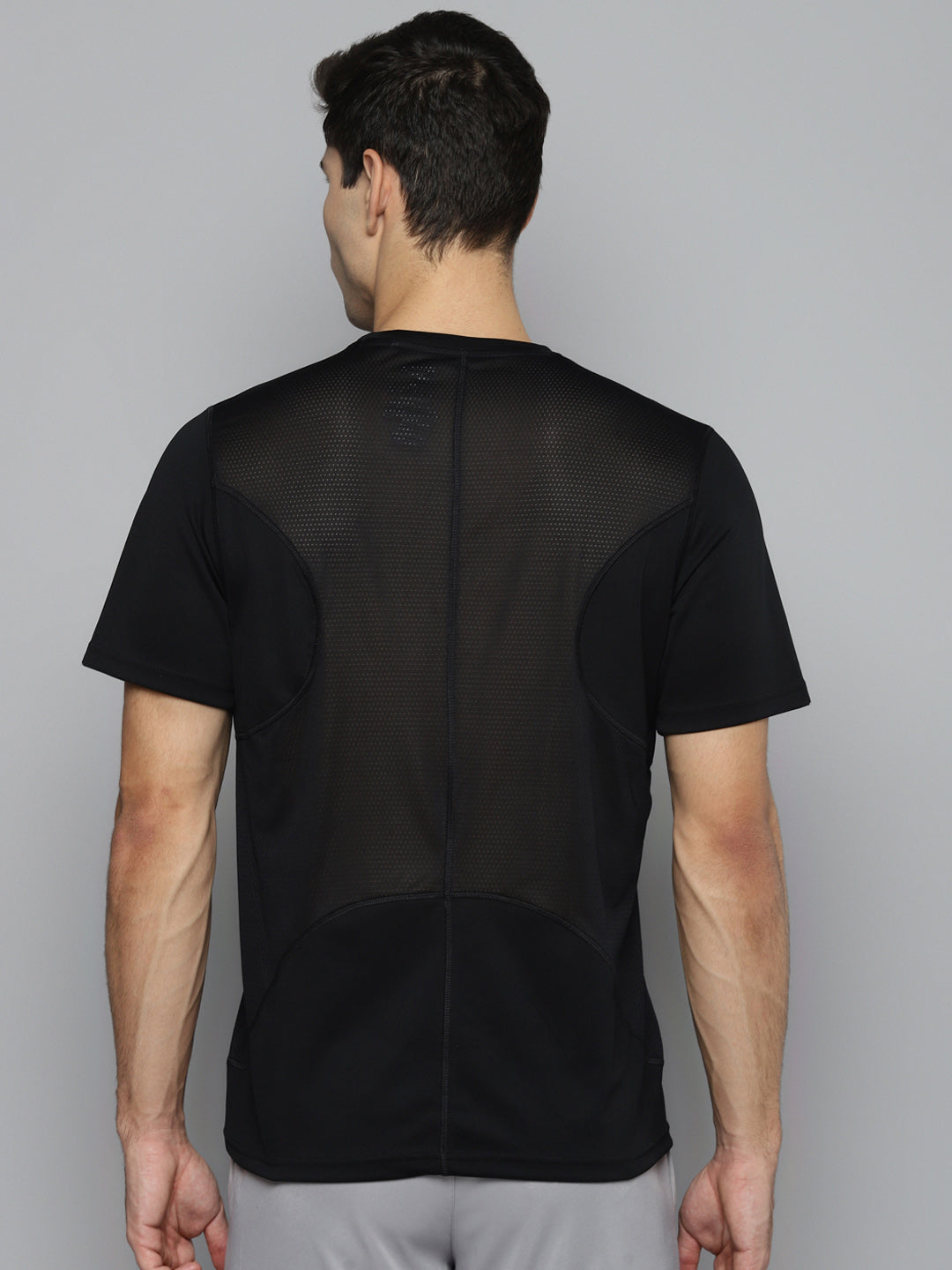 Reebok Men Black Speedwick Solid Running REECYCLED + SPEEDWICK T-shirt - Distacart