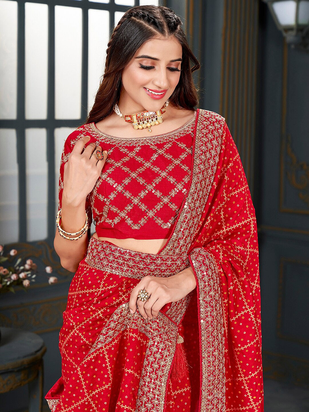 Mitera Bandhani Printed Embroidered Zari Saree - Distacart