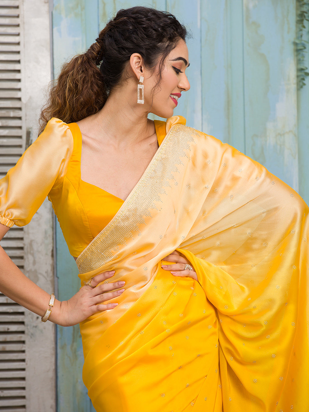Koskii Yellow & Gold-Toned Embellished Beads and Stones Saree - Distacart