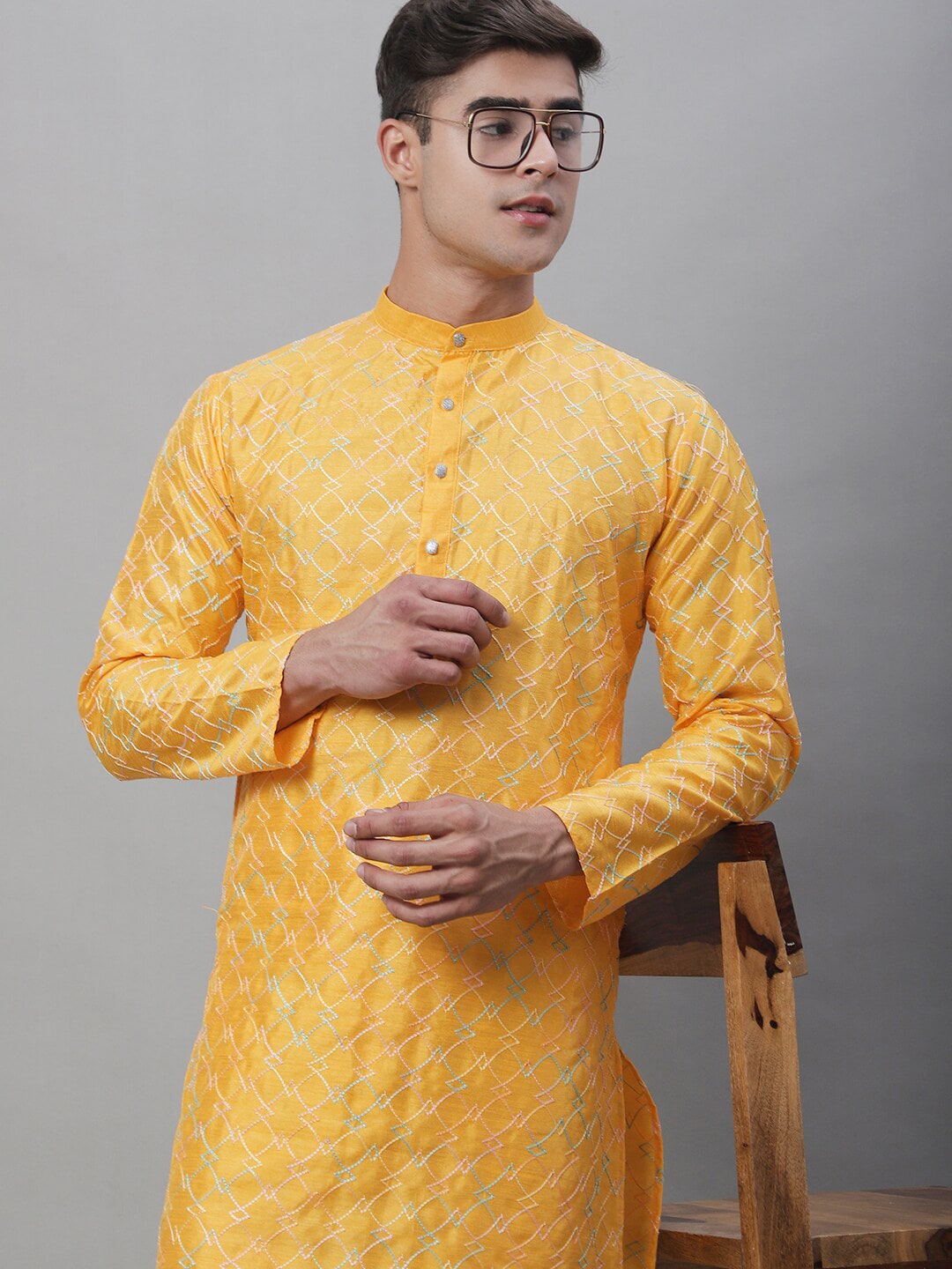 Sojanya Geometric Embroidered Thread Work Cotton Silk Kurta - Distacart
