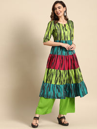 Thumbnail for Sangria Women Green Dyed Tiered Kurta with Palazzos - Distacart