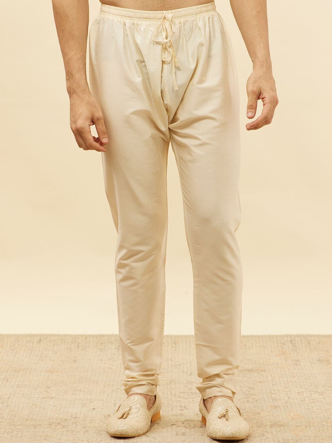 Manyavar Ethnic Motifs Woven Design Regular Kurta with Pyjamas - Distacart