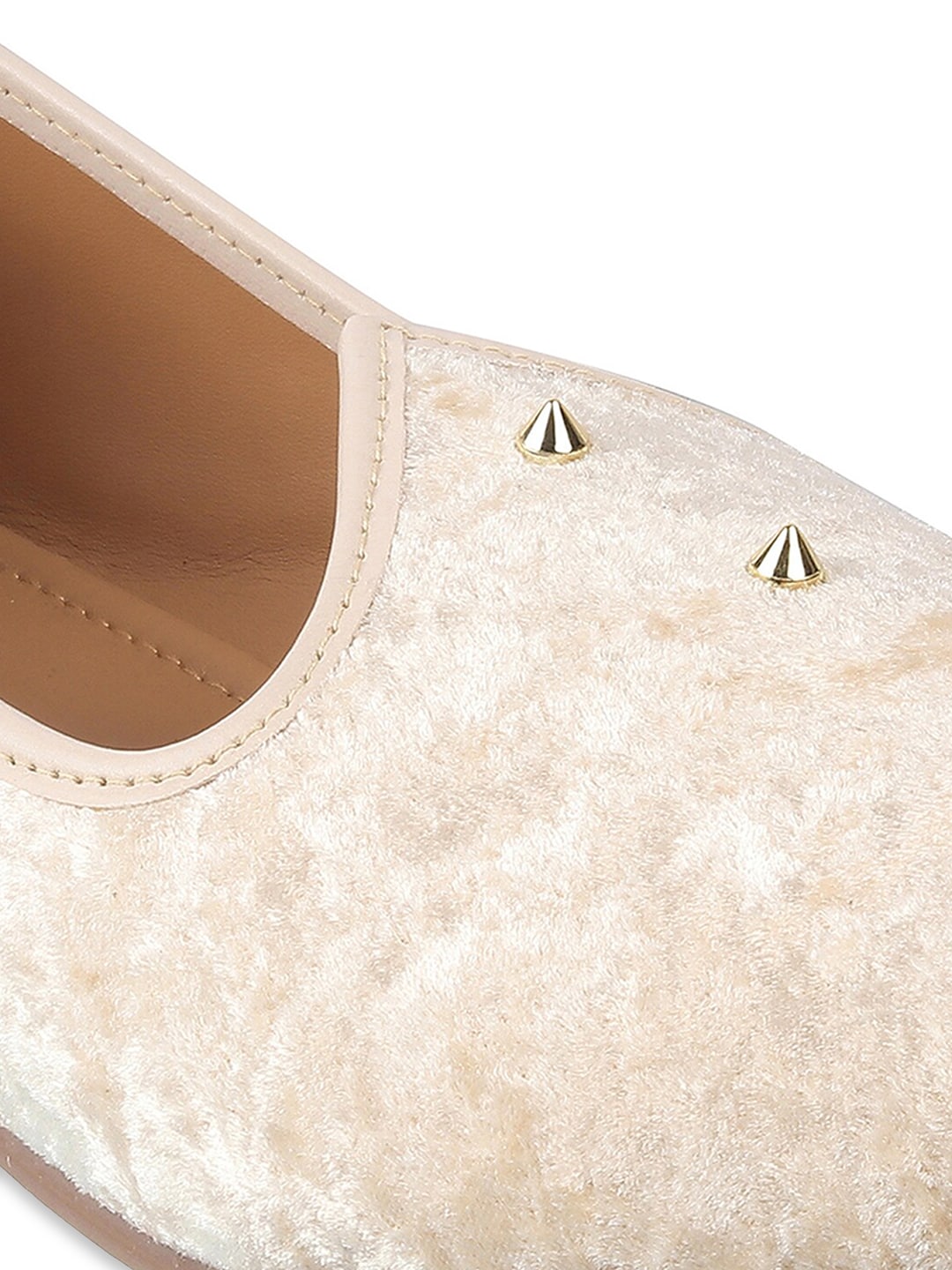 Mochi Men Gold-Toned Ethnic Shoe-Style Sandals - Distacart