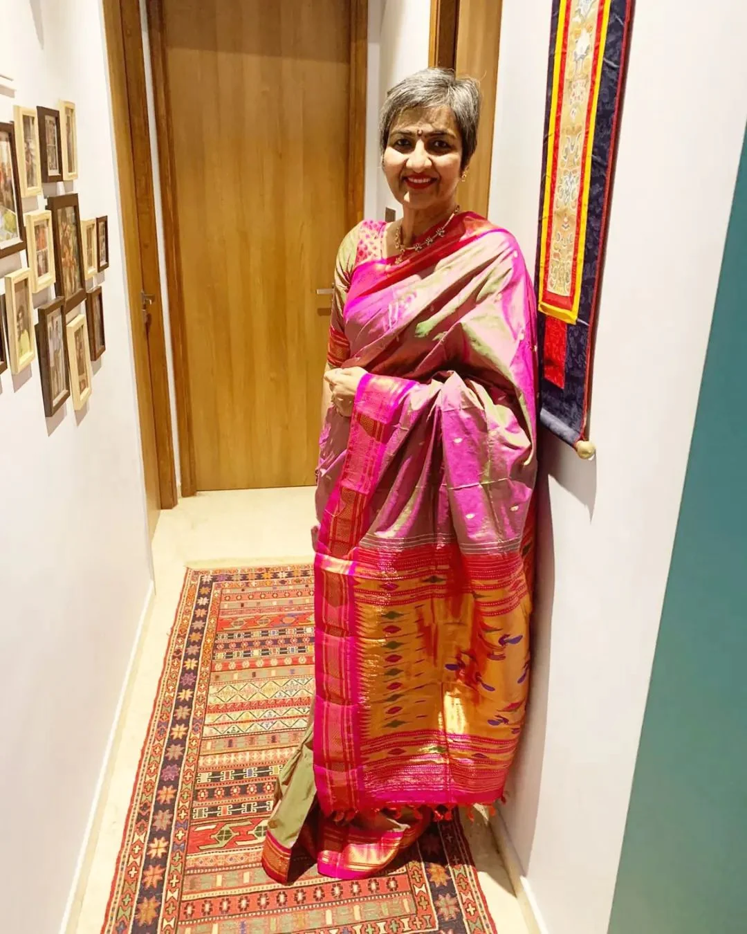 Very Much Indian Authentic Pure Silk Handloom Pink Dual Tone Paithani Weave - Distacart