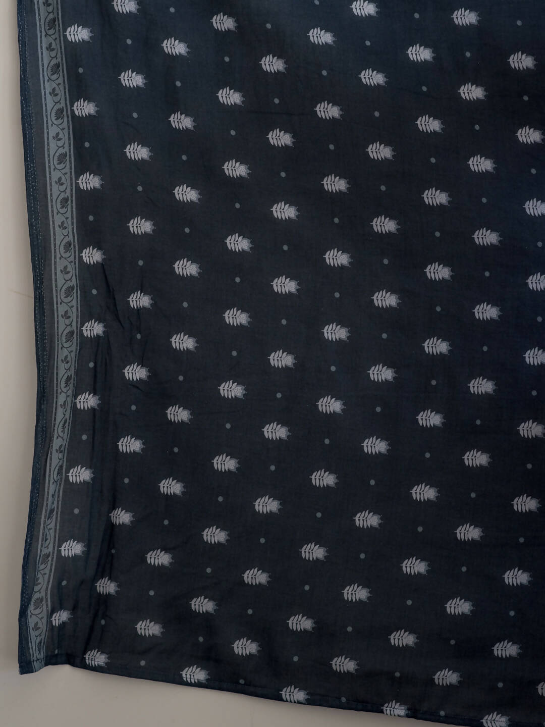 Suta Navy Blue Woven Design Pure Cotton Saree - Distacart