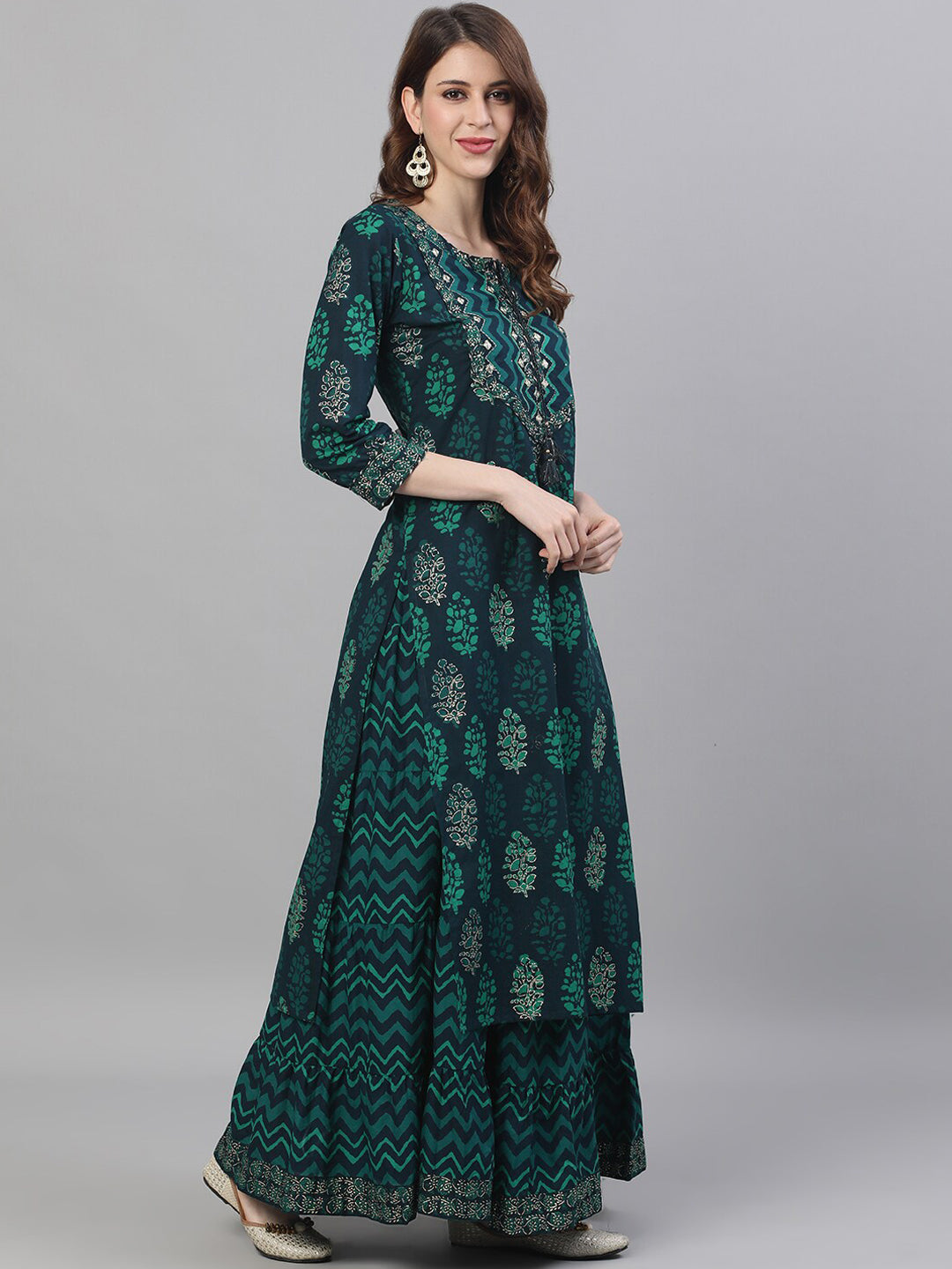 Ishin Women Navy Blue Printed Kurta with Skirt - Distacart