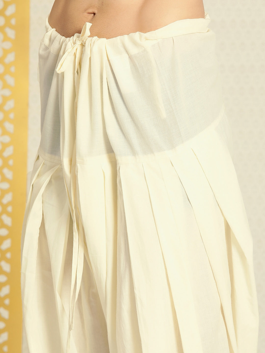 House of Pataudi Men Jashn Embroidered Regular Thread Work Pure Cotton Kurta with Patiala - Distacart